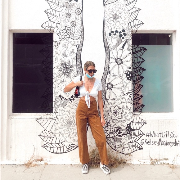 Meet your Posher, Haley - Picture 9 of 10